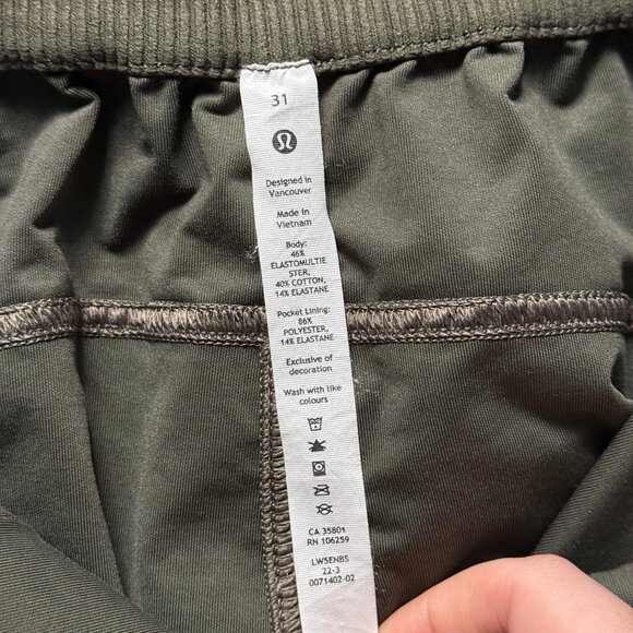 Lululemon Women's Light Utilitech Cargo Pocket High-Rise Pant - Army Green - Picture 7 of 11